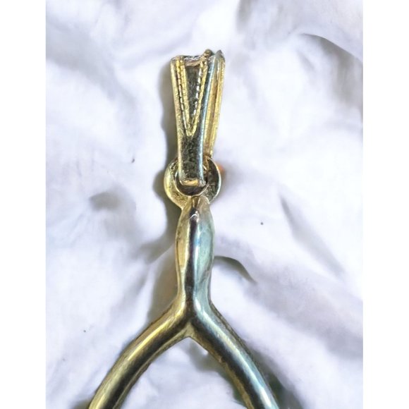 Vintage Gold Tone Wishbone with Cameo Pendant - Picture 5 of 13